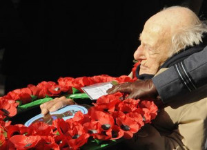 First World War veteran Henry Allingham, 112, attends the Armistice ...