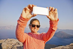 Get People to Notice Your Selfies: Add Selfie Quotes