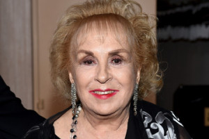 Doris Roberts Pictures