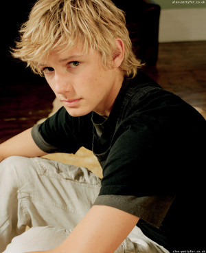 Alex Pettyfer alex pettyfer