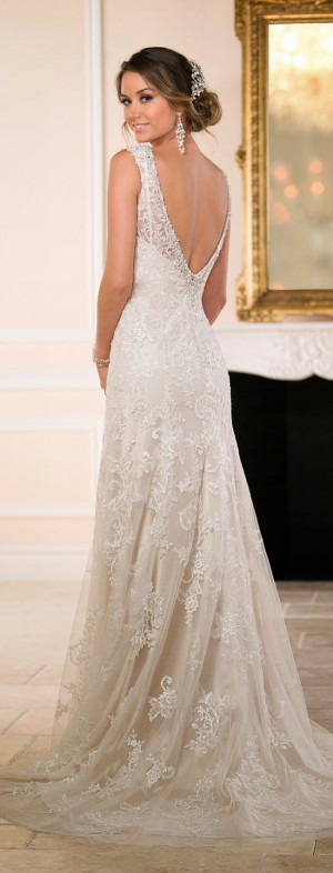 Wedding-Dress-Stella-York-Fall-2015-Bridal-Collection
