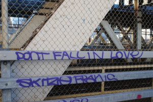 graffiti quote graffiti quote don t fall in love don t fall in love ...