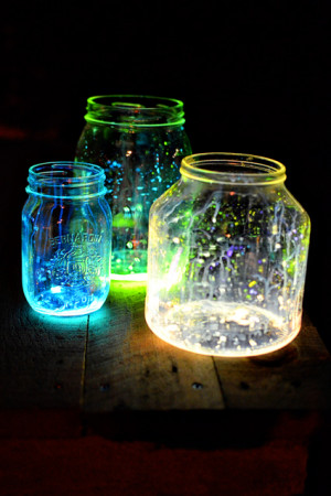 DIY Wedding Décor Ideas – Beautiful Glow Jars