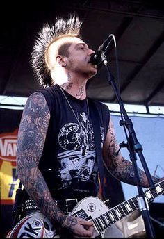 Lars Frederiksen from Rancid with an Epiphone Les Paul Custom