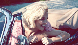 Kate Hudson Shows Off Short Bob Hairstyle On The Cover Of October ...