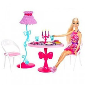 Barbie Glam Dining Room...