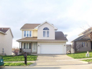 2718 Jacque St Iowa City IA 52246