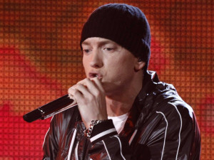 What Lyrics Eminem Raps During Fast Verse In New Song 'Rap God ...