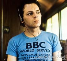 Brief about Gary Numan: By info that we know Gary Numan was born at ...