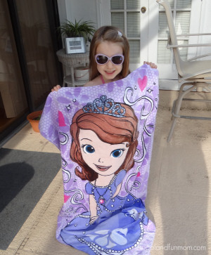Sofia the First The Floating Palace DVD and Products To Make Pool ...