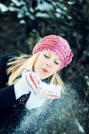 Snow Senior Picture Ideas
