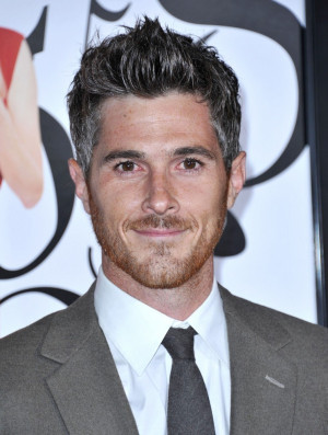 Dave Annable biography, pictures, credits,quotes and more. Dave ...