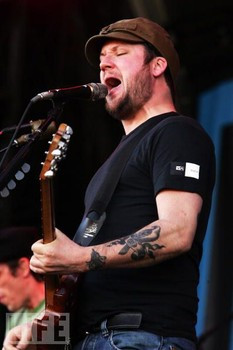 Isaac Brock Modest Mouse picture