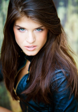 Marie Avgeropoulos