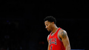 Derrick Rose walks out of hospital after knee surgery, Chicago Bulls ...