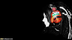 14 Girls Listen Music With Headphones Wallpapers