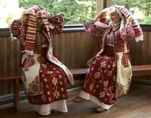 ... Folk, European Traditional, Folk Dresses, Traditional Costumes, Folk