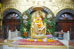 Shirdi Sai Baba’s temple is a very beautiful and famous temple in ...