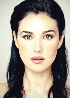 ... Monica Belluci, Monica Belucci, Monica Bellucci Makeup, Beauty People