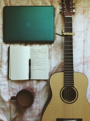 ... guitar bed tea pastel macbook notebook pastel grunge spanish guitar