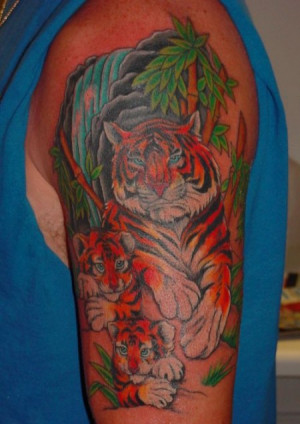 Fuente Tatuajes Name Tatuaje Tigre Dos Cachorritos