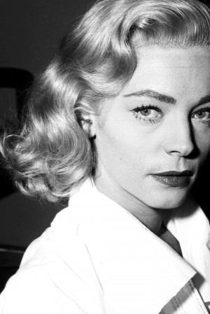 ... Blithe Spirit. Her hair was dyed blonde for the role of Elvira