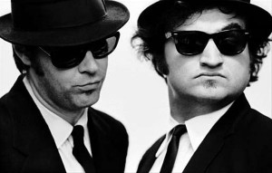elwood blues dan aykroyd and john belushi the movie the blues brothers ...