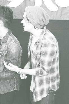 Harry Styles One Direction 1D Idiot fuckin beanies hipster!harry ...