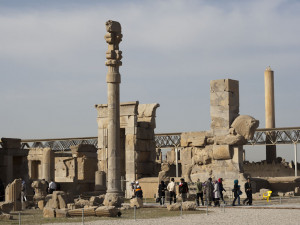 persepolis-iran-q-apadana-palace-the-great-palace-of-xerxes.jpg