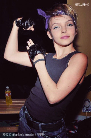 Camren Bicondova 8 Flavahz