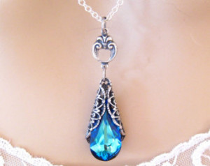Jewelry: Victorian Necklace Peacock Blue