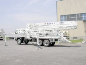 High Reliability ISUZU 5R47M Truck Mounted Concrete Pump 455Hp