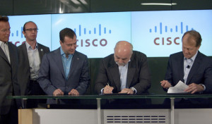 Russian PM Medvedev Tours Cisco Systems HQ With Schwarzenegger