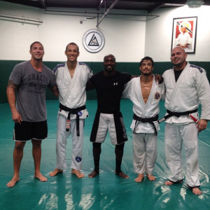 ... Gracie, or that guy second from the right is Kron Gracie covered in