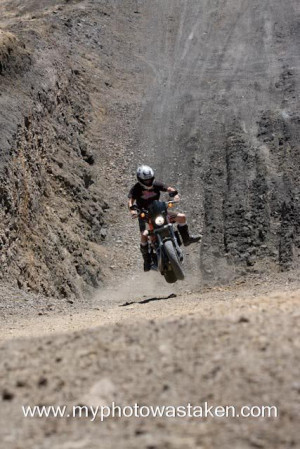 Hill climbing XR - Yes it's basically stock and Yes he's wearing ...