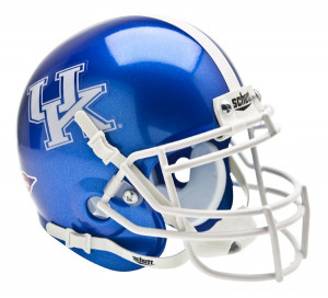 Reviewing: Kentucky Wildcats Schutt Mini Authentic Helmet