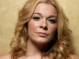 LeAnn Rimes will subject herself to “Fashion Police” on E! tonight ...