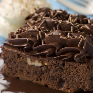 Sweet and very delicious recipe for fudge brownies topped with fudge ...