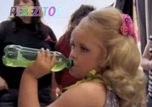 Toddlers & Tiaras Pageant Mom Gives Daughter 'Pagneant Crack' And 'Go ...
