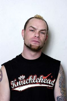 Ivan Moody from 5FDP. IN LOVE WITH THIS MAN'S VOICE! More