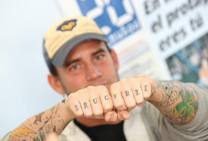 Drug Free Tattoo Printed on Fingers of Punk