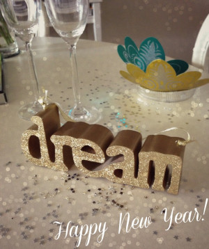 Dream-New-Year-2014-Happy-New-Year-Fashion-Style-Elixir-www.stylelixir ...