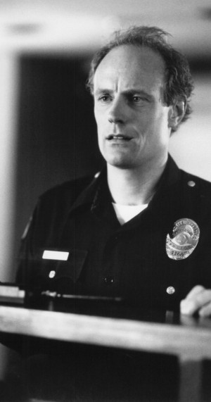 MV5BMTM1OTY2OTczOV5BMl5BanBnXkFtZTcwMDg0NTgwMw@@._V1_SY1200_CR125,0 ...