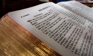 Bible-007.jpg