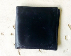 Vintage Black Leather Wallet // Geoffrey Beene // Very George Costanza