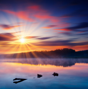 圖片標題： sunset-on-lake.jpg