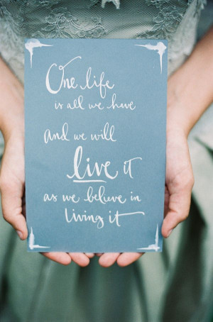 10 ways to use quotes in your wedding: http://www.stylemepretty.com ...
