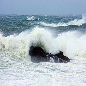 Stormy Waters - Pixal... )