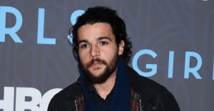 Christopher-Abbott-went-casual-red-carpet.jpg