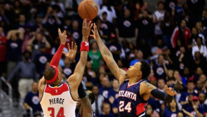 Basketball/NBA - Pierce's buzzer-beater lifts Wizards over Hawks